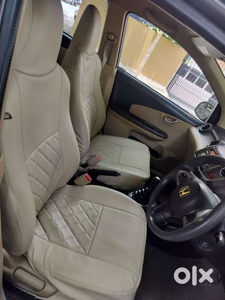 Honda Brio V Mt, 2012, Petrol