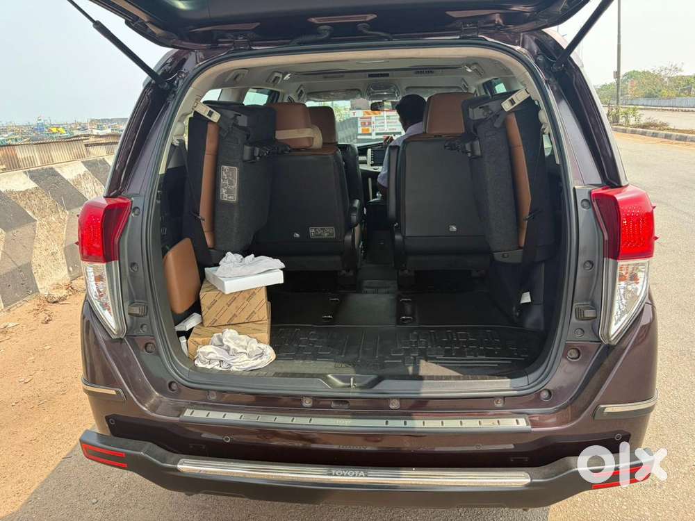 Toyota Innova Crysta 2.8z Automatic, 2021, Diesel