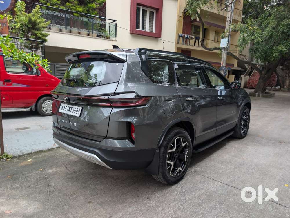 Tata Safari Accomplished X Plus 7 Str Dark Edition At, 2025, Diesel