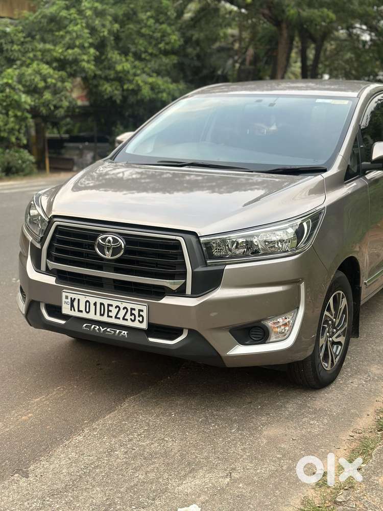Toyota Innova Crysta 2.4 G Plus Mt 7 Str, 2025, Diesel