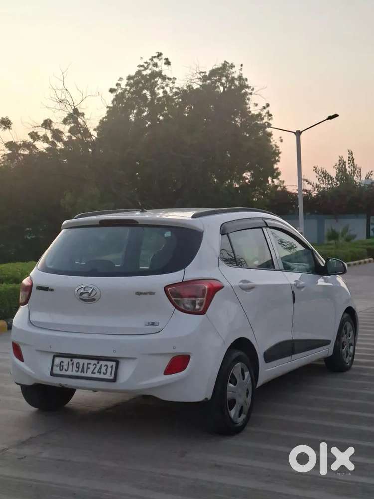 Hyundai Grand I10 Sportz 1.2 Kappa Vtvt, 2016, Petrol