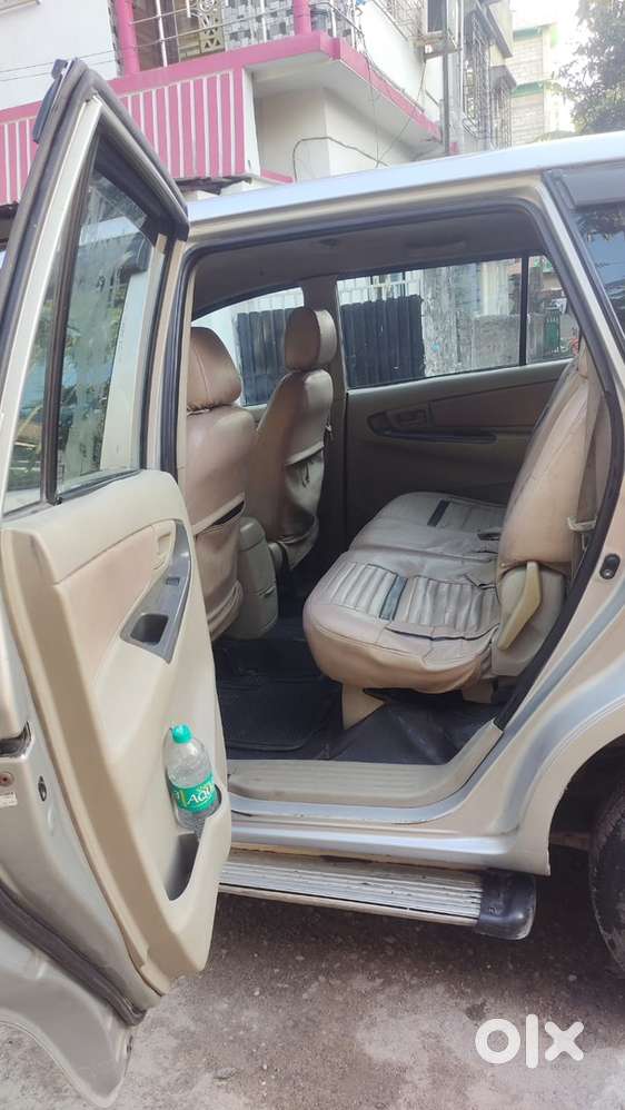 Toyota Innova 2011 Diesel 53000 Km Driven