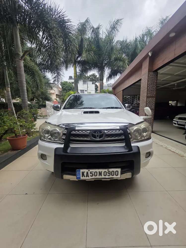 Toyota Fortuner Diesel Manual 4*4 2010 Model