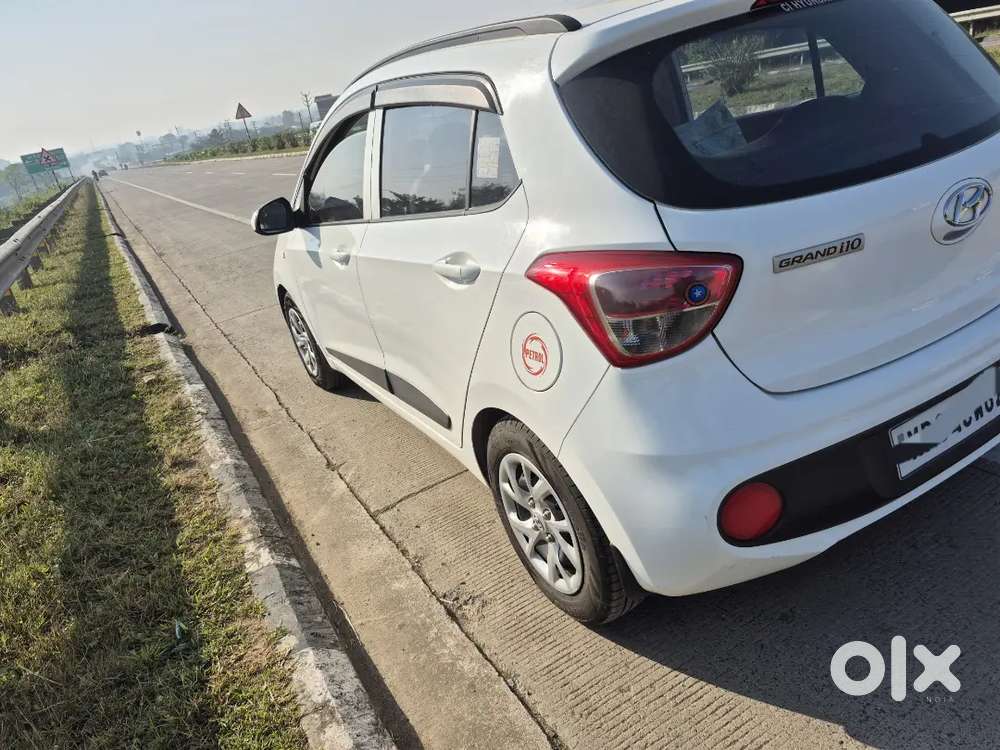 Hyundai Grand I10 2019 Petrol Well Maintained And Good Condition