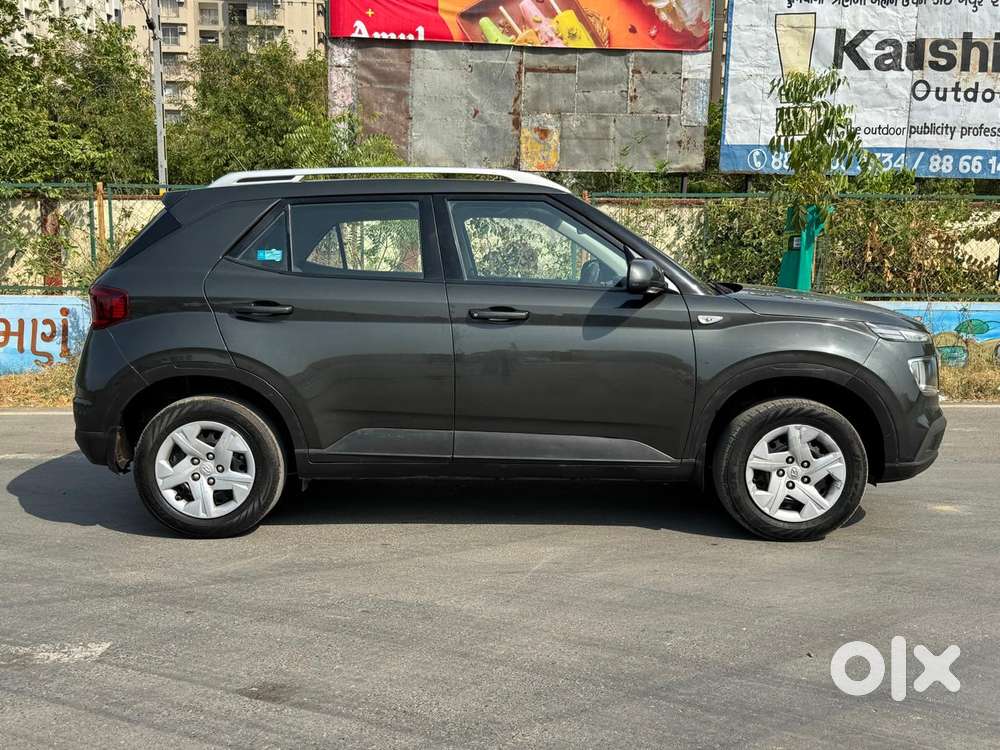 Hyundai Venue S, 2020, Petrol