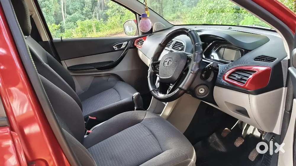 Tata Tiago Xz Plus (top Variant) - 2019 Petrol