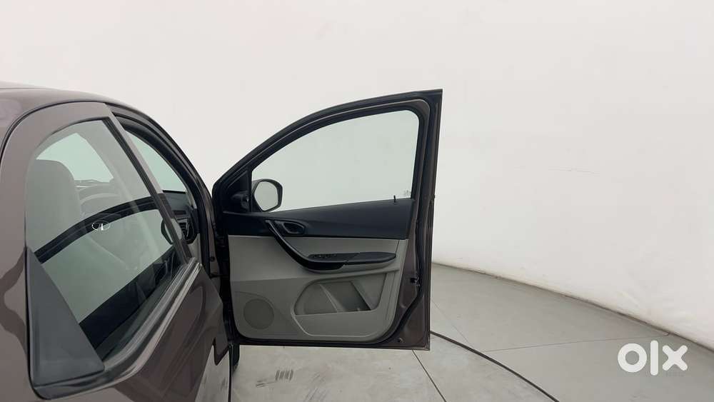 Tata Tiago 1.2 Revotron Xt, 2019, Petrol
