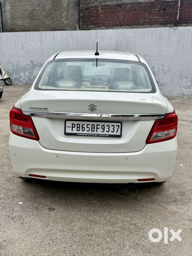 Maruti Suzuki Swift Dzire Vxi Optional, 2023, Petrol