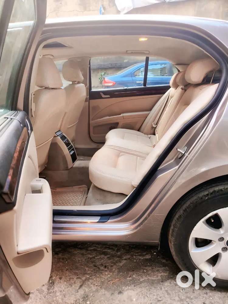 Skoda Superb Sportline 2011