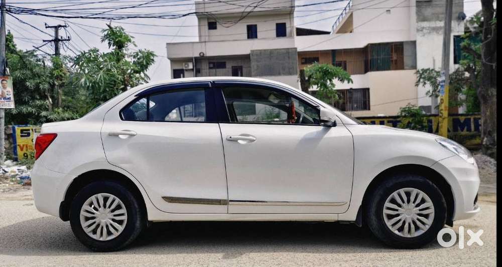 Maruti Suzuki Swift Dzire 1.2 Vxi Bsiv, 2022, Petrol
