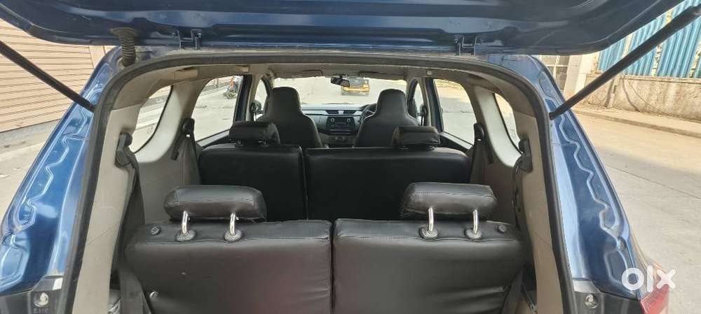 Renault Triber Rxl, 2022, Petrol