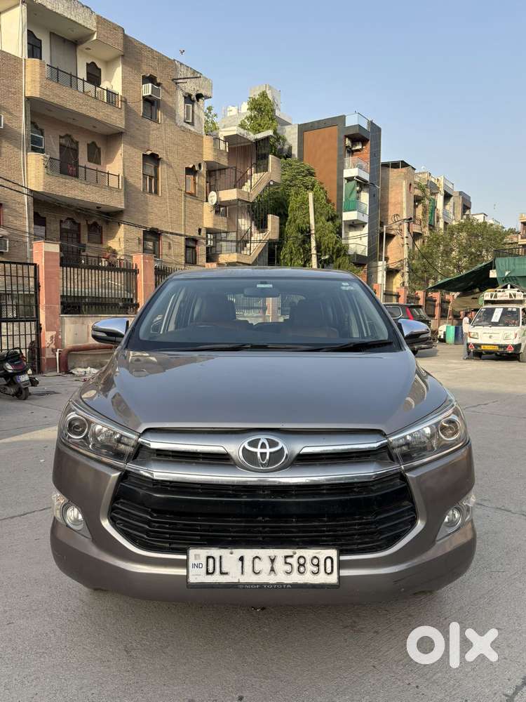Toyota Innova Crysta 2.8 Zx At 7 Seater, 2017, Diesel