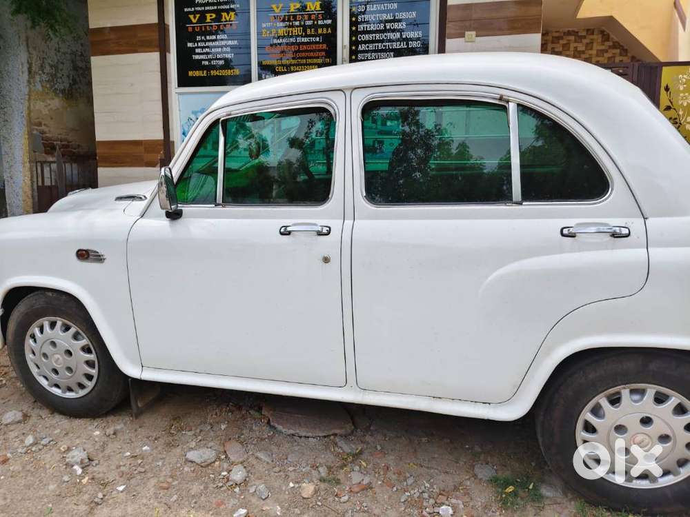 Very  Good  Condition  With  All  Current  Features