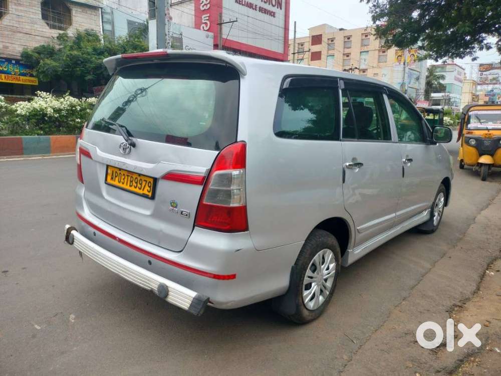Toyota Innova 2.5 G (diesel) 8 Seater, 2014, Diesel