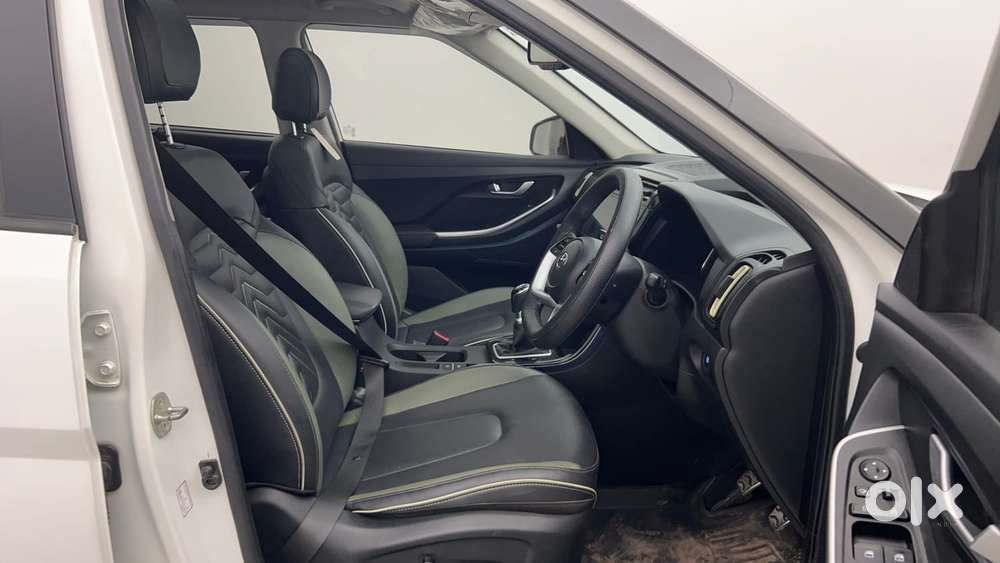 Hyundai Alcazar Platinum 7 Str 1.5 Turbo Petrol Adventure, 2023, Pet..