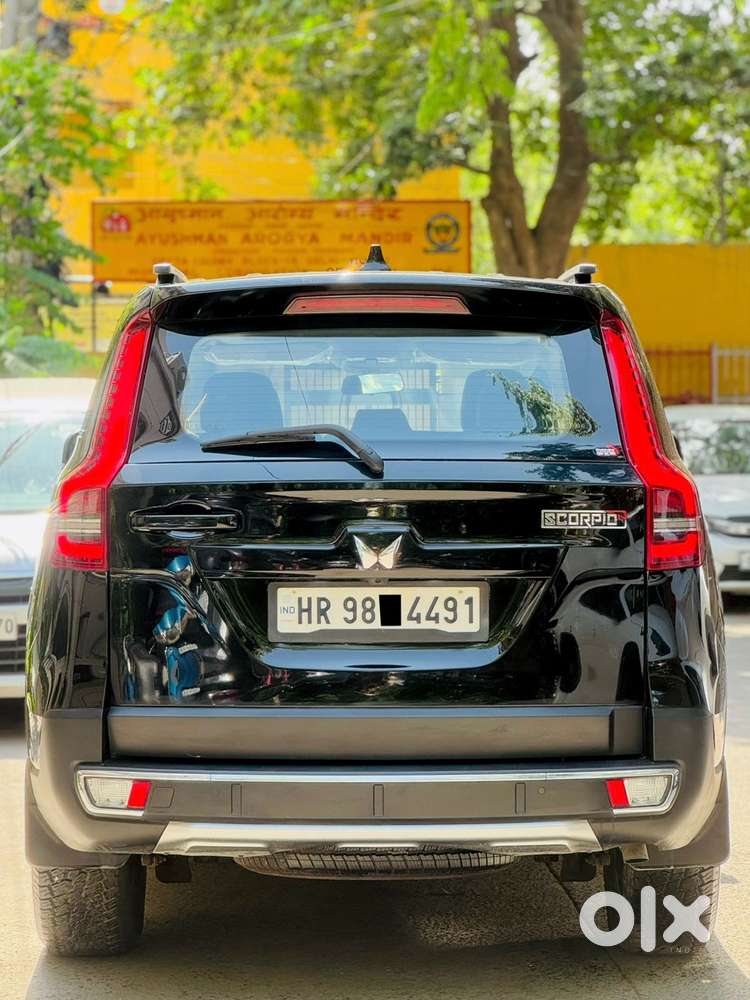 Mahindra Scorpio N Z8 Petrol At 7 Str, 2025, Petrol