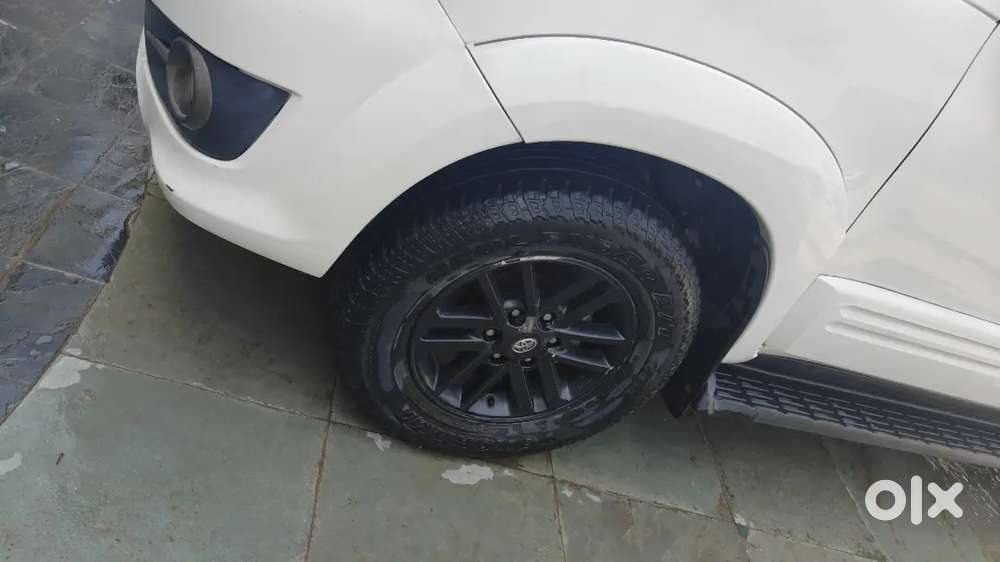Toyota Fortuner Diesel 2013 Variant