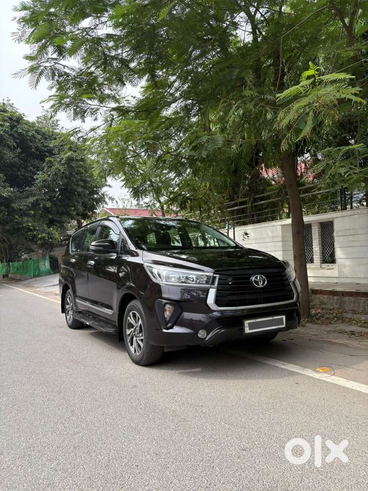Toyota Innova Crysta [2020-ongoing] 2.4 Gx 7 Str, 2022, Diesel