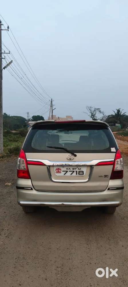 Toyota Innova 2014 Diesel Well Maintained