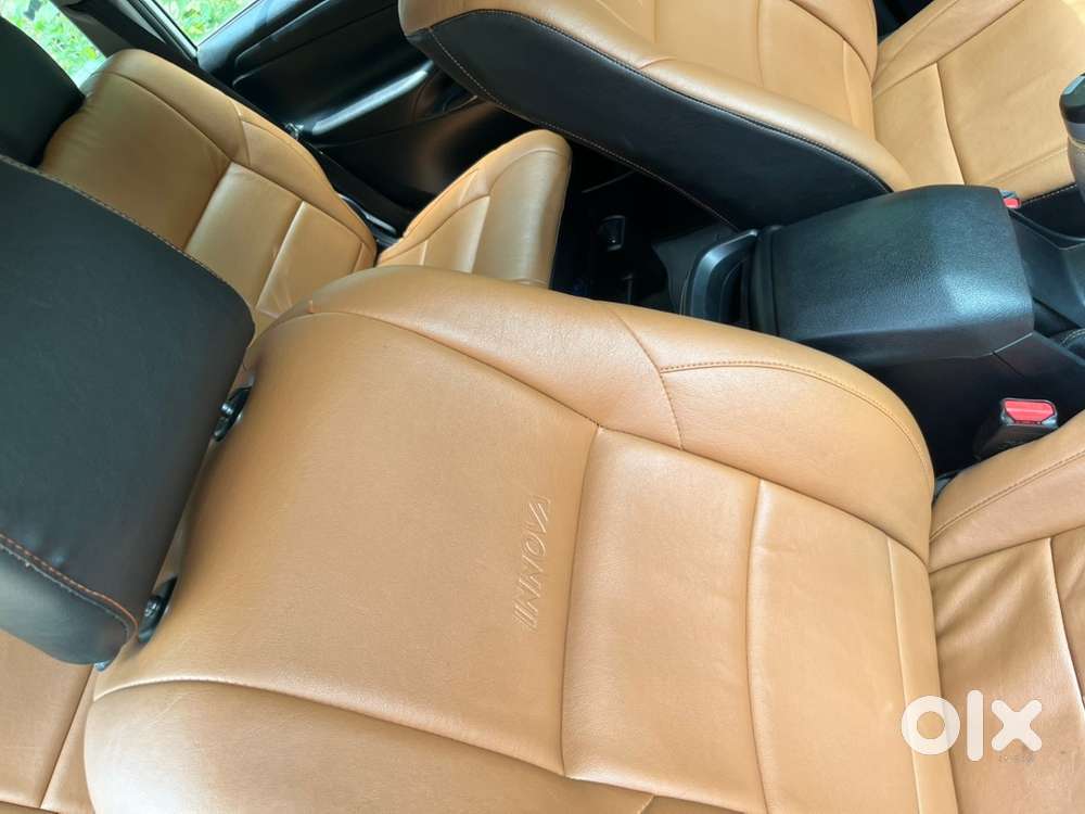 Toyota Innova Crysta 2018 Aug Last  Diesel Well Maintained