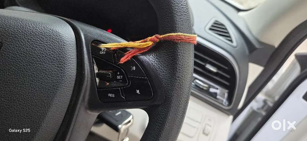 Mahindra Xuv 3xo Petrol 2025  Single Owner  Excellent Condition