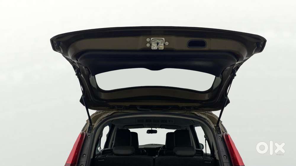 Maruti Suzuki Xl6 Alpha At, 2022, Petrol