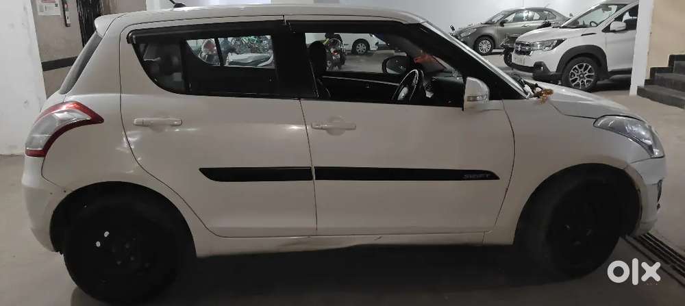 Maruti Suzuki Swift 2015 Petrol Well Maintained