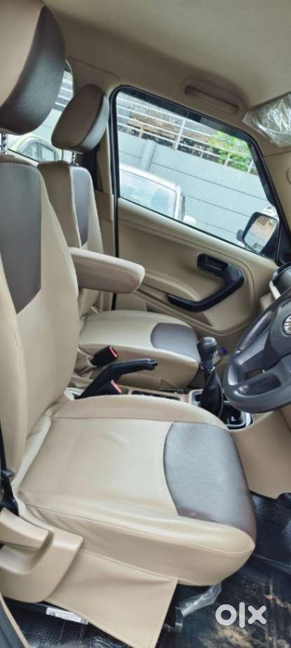 Mahindra Bolero Neo 1.5 N4, 2022, Diesel