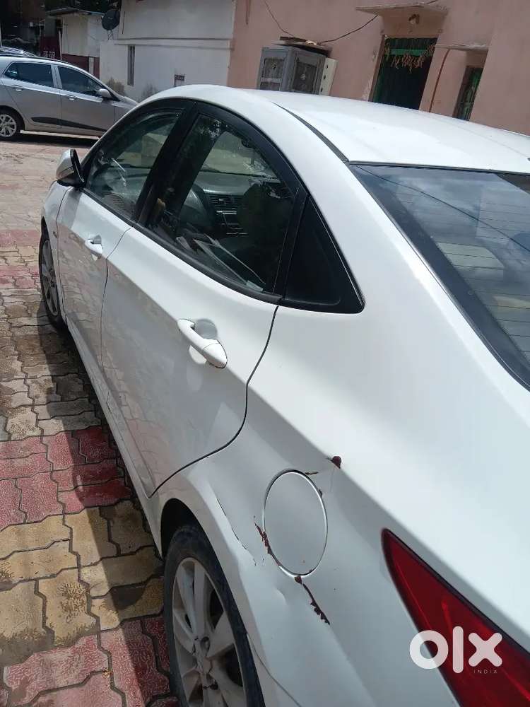 Hyundai Verna 2011 Diesel Manual