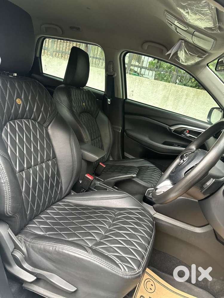 Toyota Urban Cruiser Hyryder 1.5 G Neo Drive At, 2025