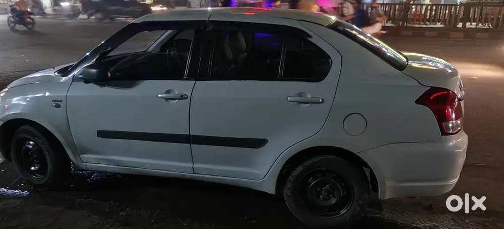Maruti Suzuki Dzire 2011 Diesel 82000 Km Driven