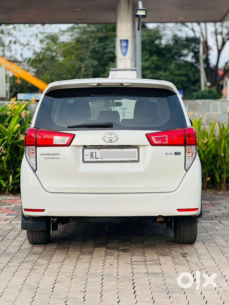 Toyota Innova Crysta 2.4 V 8 Str, 2020, Diesel