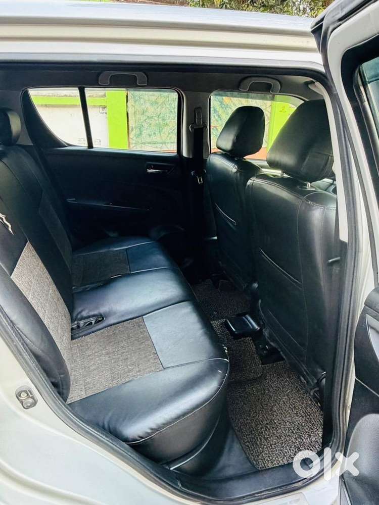 Maruti Suzuki Swift 2012 Zxi Top Model