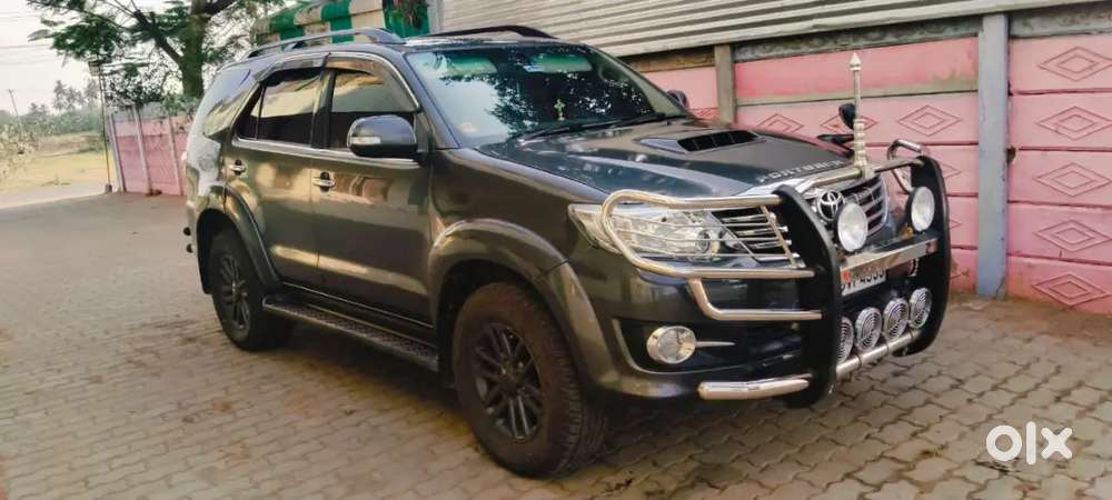 Toyota Fortuner 2015