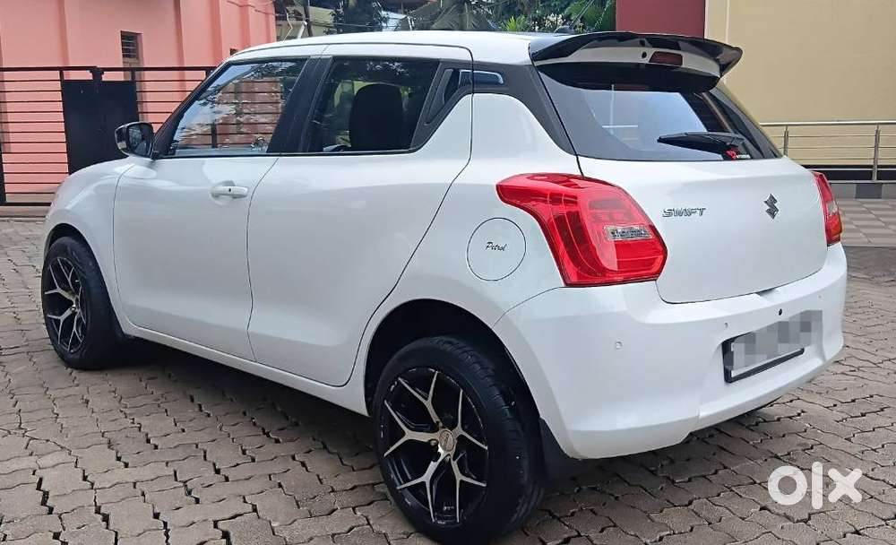 Maruti Suzuki Swift Zxi, 2020, Petrol