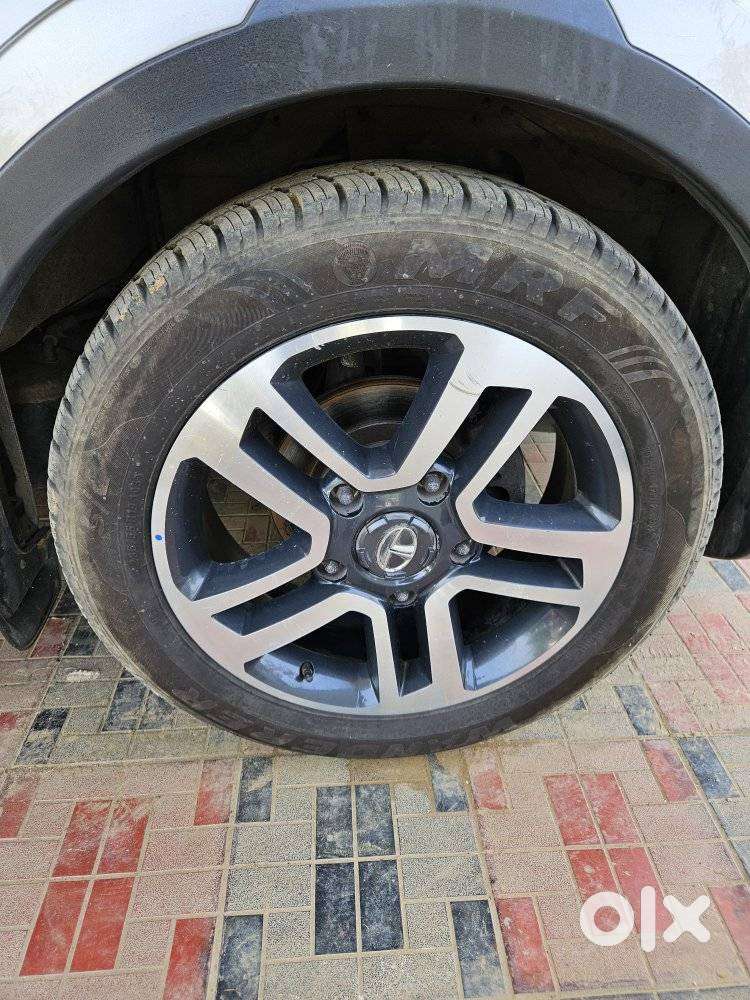 Tata Hexa Xta, 2018, Diesel