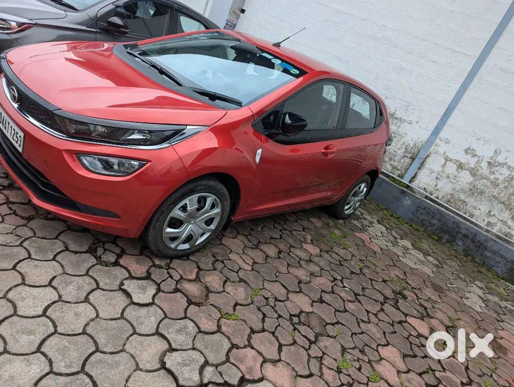 Tata Altroz Petrol Manual 3 Years 4 Months Old