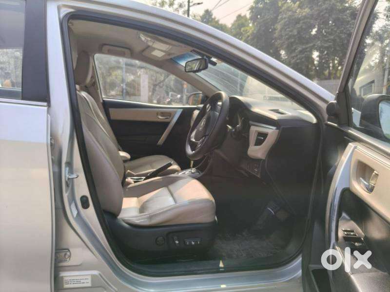 Toyota Corolla Altis 2013-2017 Vl At, 2016, Petrol