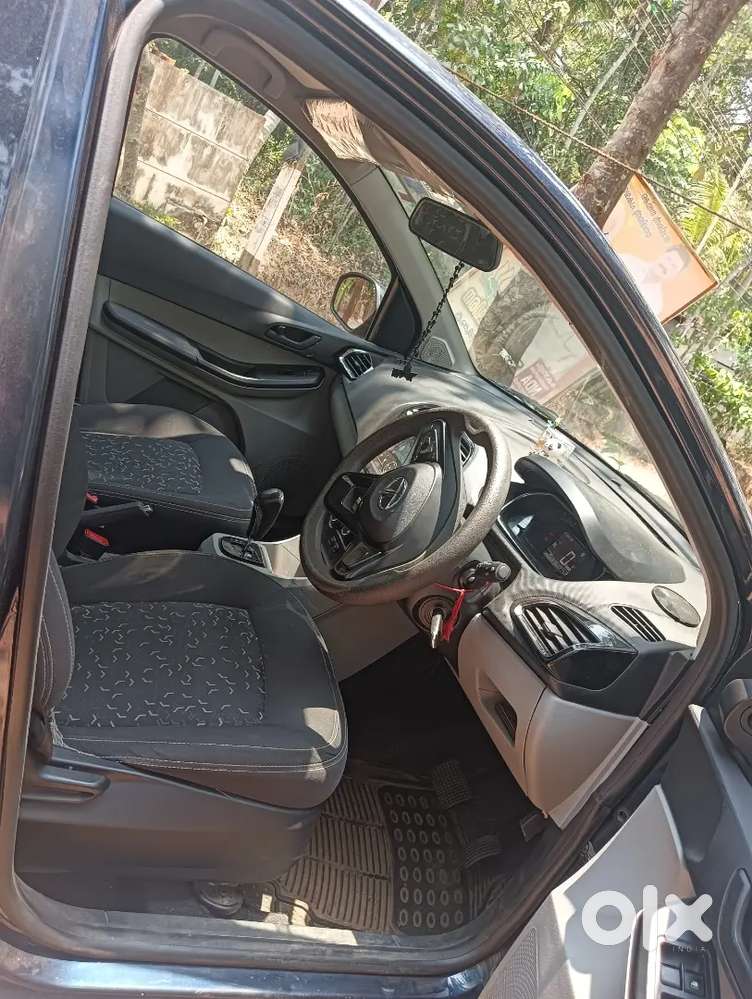 Tata Tiago 2022 Petrol 29760 Km Driven