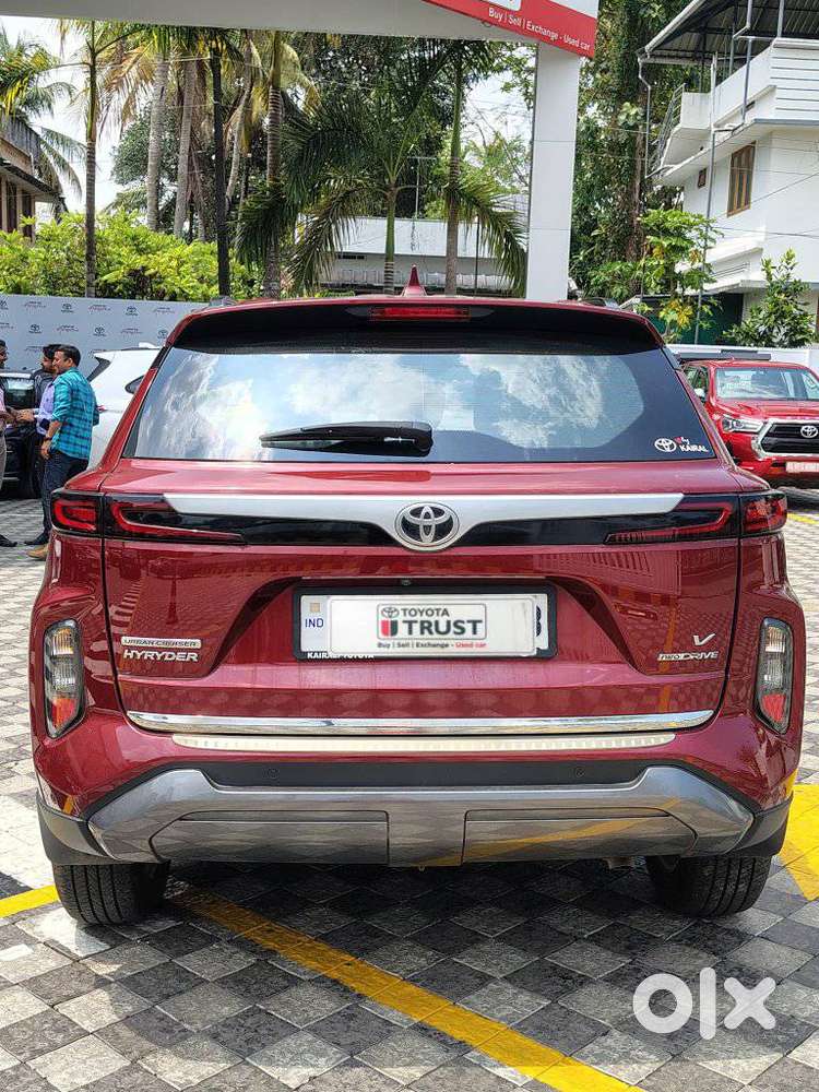 Toyota Urban Cruiser Hyryder 1.5 V Neo Drive At, 2024, Petrol