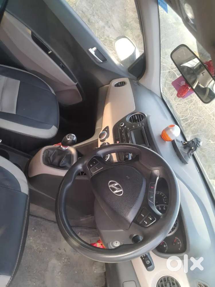Hyundai Grand I10 2016 Petrol 79500 Km Driven