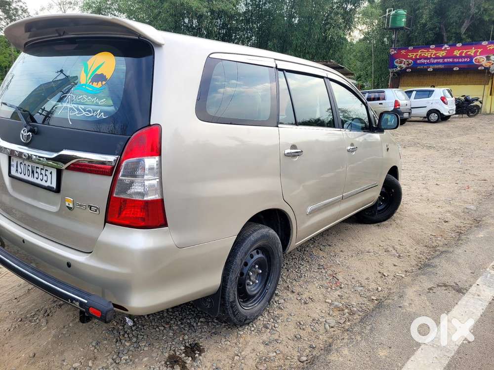 Toyota Innova 2.5 G (diesel) 8 Seater, 2014, Diesel