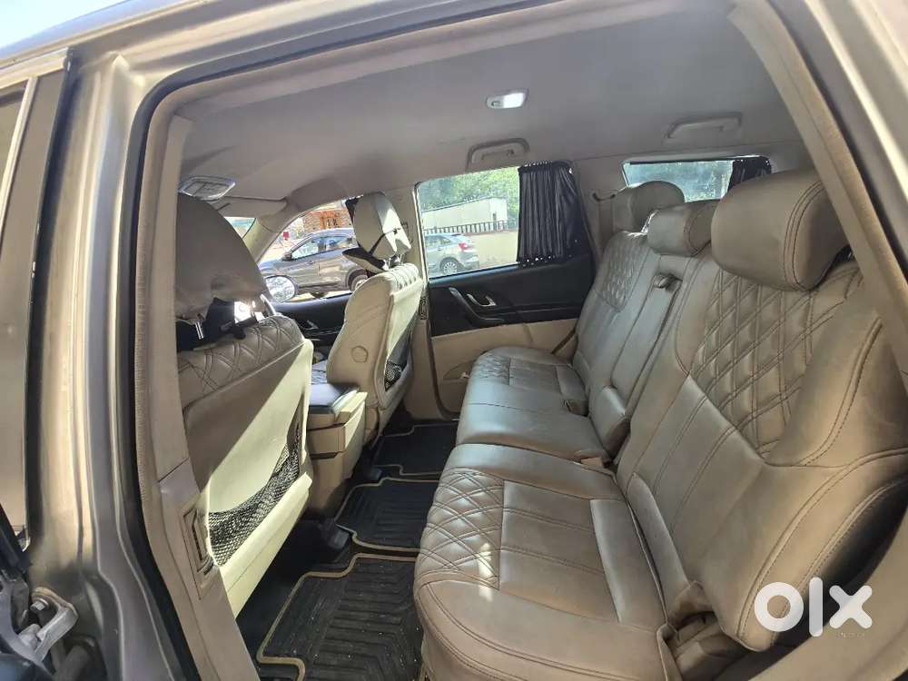 Mahindra Xuv500 2016  Negotiatiable  Urgent Sale