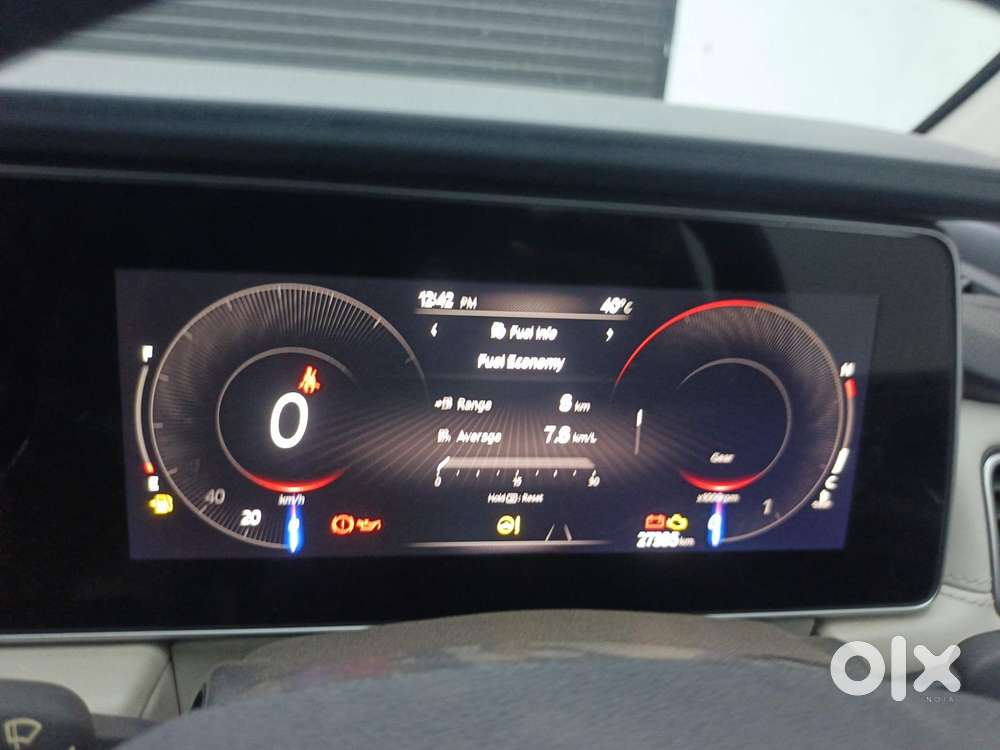 Mahindra Xuv700 2.2 Ax 7 Diesel Mt Luxury Pack Str, 2023, Diesel