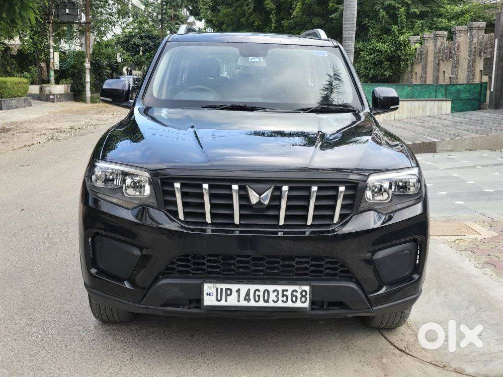 Mahindra Scorpio N Z2 Petrol Mt 7 Str, 2025, Petrol