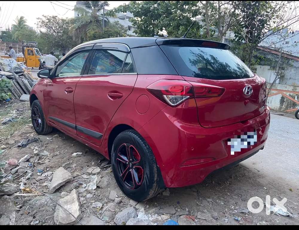 Hyundai Elite I20 2016 Diesel 122000 Km Driven