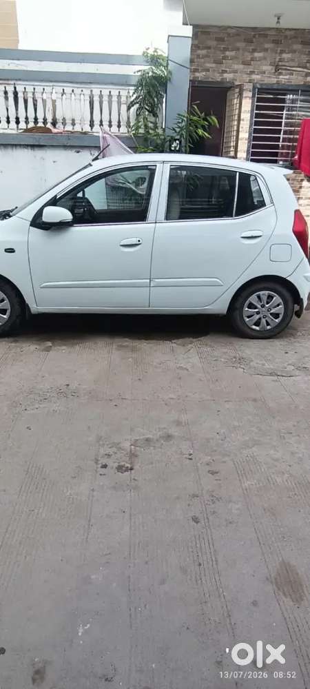Hyundai I10 Sportz 2011