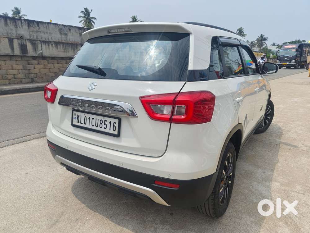 Maruti Suzuki Vitara Brezza Zxi+ Mt, 2022, Petrol