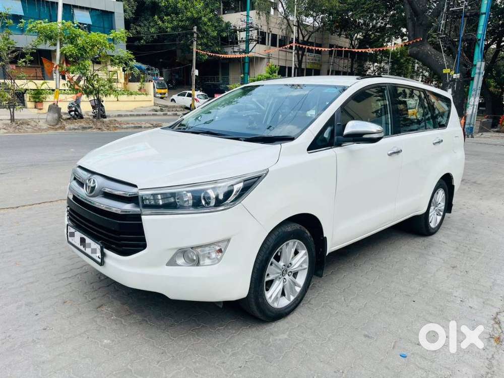 Toyota Innova Crysta 2.8z Automatic, 2017, Diesel