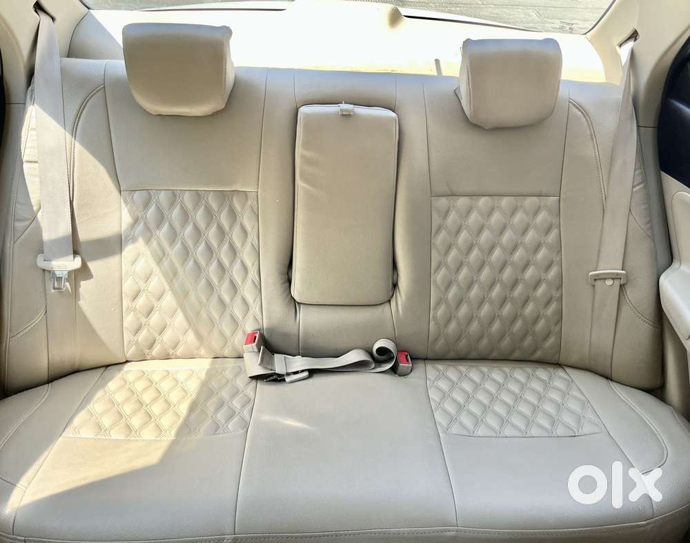 Maruti Suzuki Dzire 1.2 Vxi Amt, 2017, Petrol